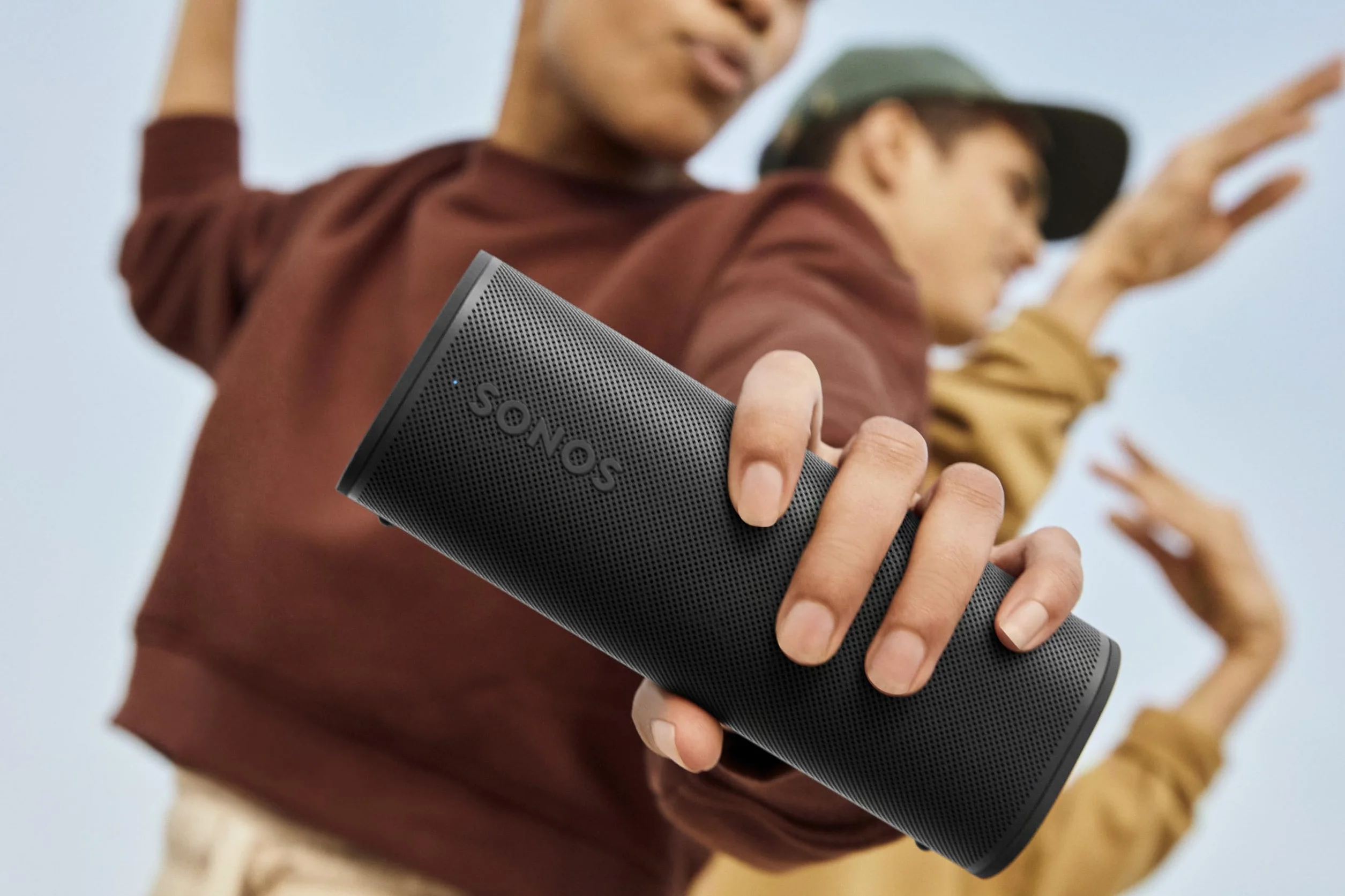 Sonos Roam 2 Extrem kompakter, mobiler WLAN Speaker - Wasserdicht - 10 Stunden Akkulaufzeit - Schwarz