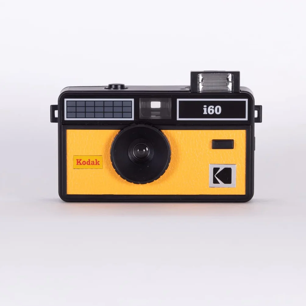 Kodak i60 Wiederverwendbare 35-mm-Filmkamera – Retro-Stil, fokussierfrei, integrierter Blitz, Drücken und Pop-Up-Blitz (gelb)