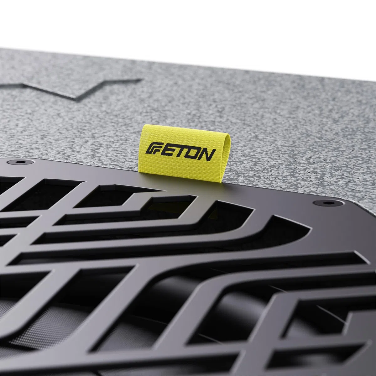 ETON Res 10 AR – Flacher Aktiv-Subwoofer für Reserverad-Mulde, aktive Bassreflex Bassbox mit potentem 25 cm / 10“ Woofer, Gehäuse nur 14,8 cm hoch, 540 Watt RMS Verstärkerleistung