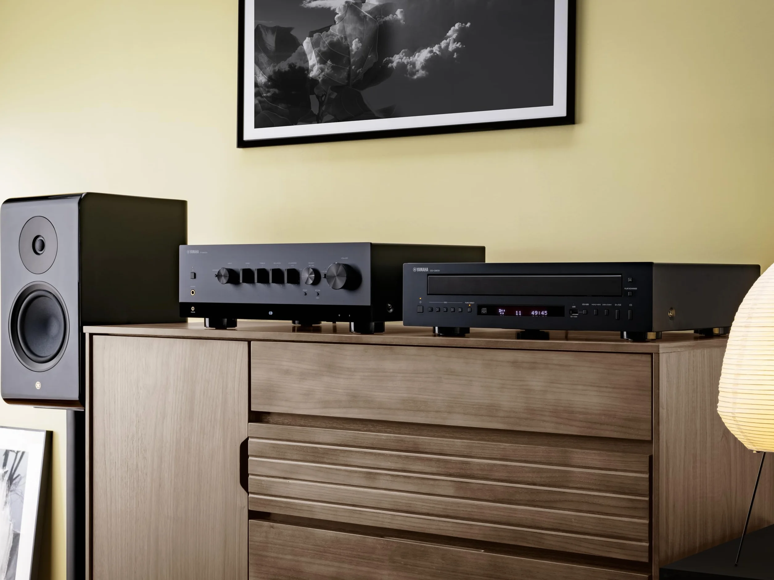 Yamaha CD-C603 CD-Player – 5-fach CD-Wechsler für verschiedene Formate – Mit Front-USB-Anschluss für digitale Wiedergabe und Fernbedienung – Schwarz