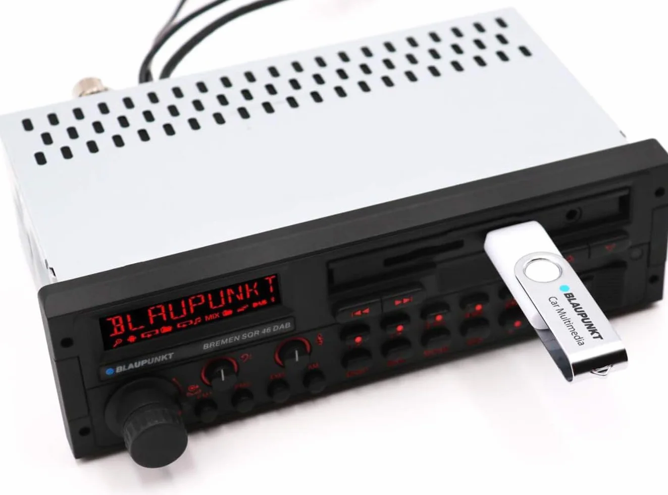Blaupunkt Bremen SQR 46 DAB, 1-DIN Autoradio, Youngtimer-Design, DAB+, Bluetooth, Freisprecheinrichtung, USB, Aux-Eingang, SDHC, SD, Lenkradfernbedienung, Sub-Out, Variocolour, 4x50Watt, 12V