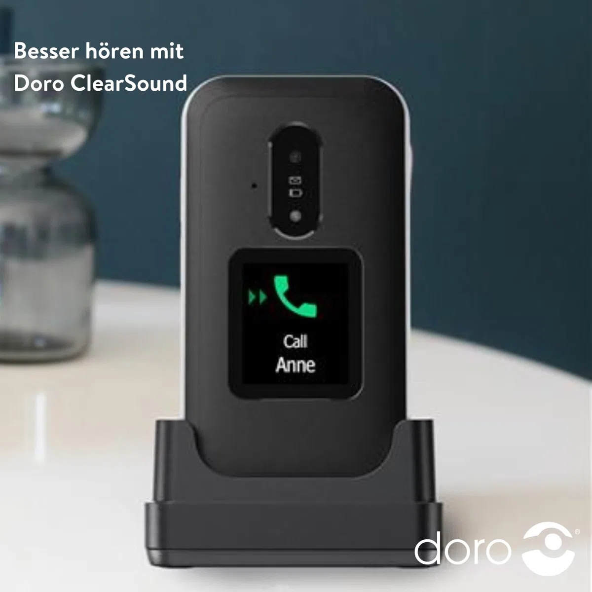 Doro Leva E30 - 4G Klapptelefon für ältere Menschen - Großer 2,8-Zoll-Bildschirm, externes Display, kontrastreiche Tasten, lauter & klarer Klang, Kamera - Doro Secure-Taste - Ladeschale - Schwarz/Weiß