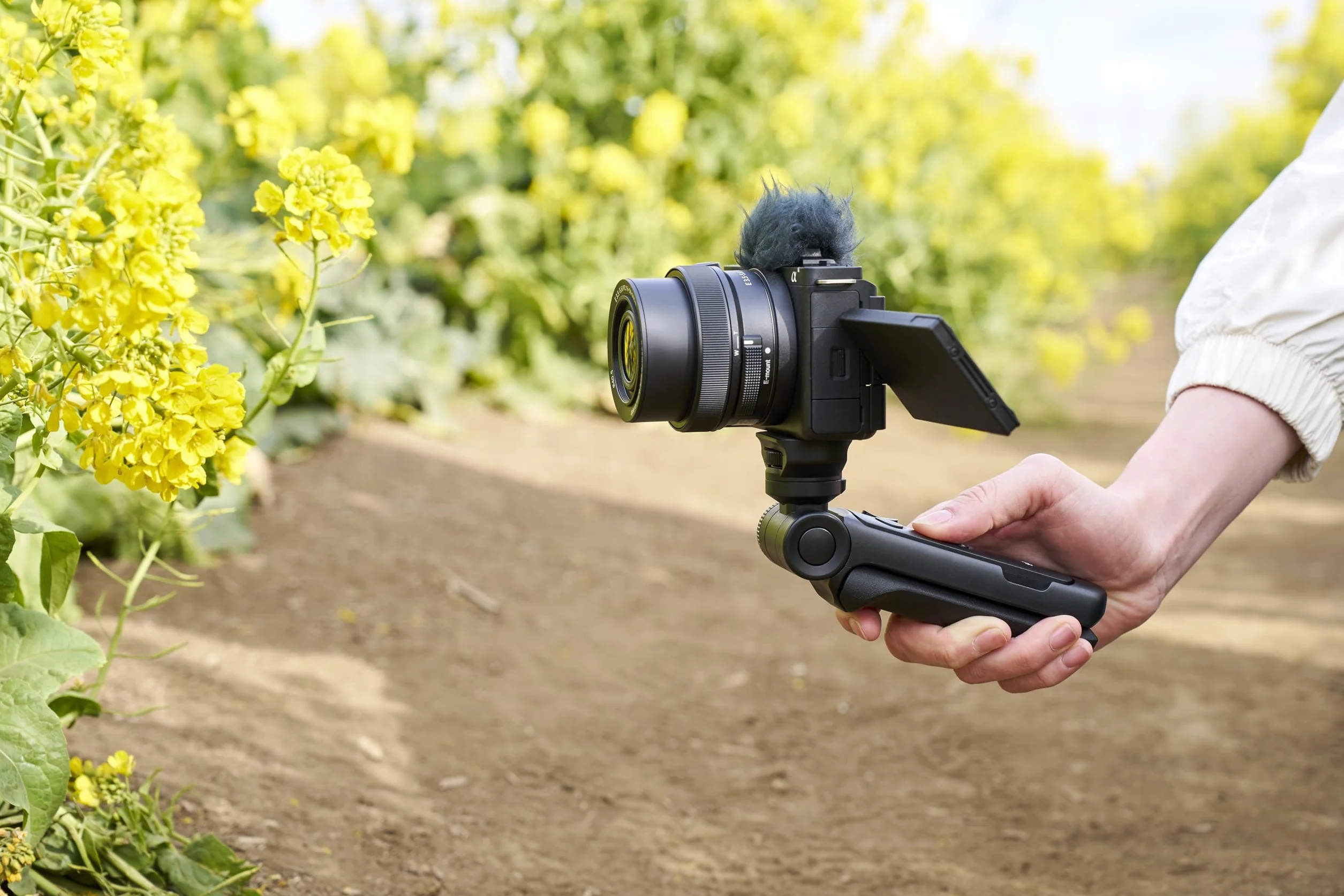 Sony ZV-E10K Systemkamera APS-C 16-50 mm f/3,5-5,6 II Power Zoom Kit-Objektiv dreh- und schwenkbarer Bildschirm Echtzeit-Augenautofokus